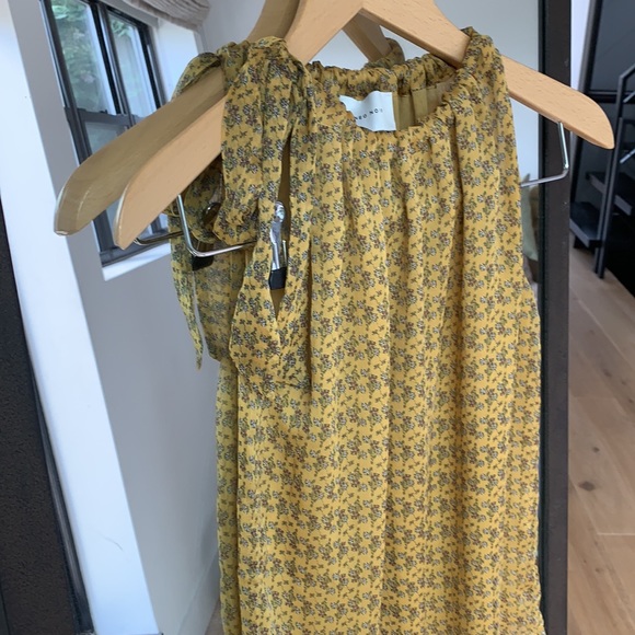 🦄 Neo Noir top with ruched neckline sash - Picture 2 of 10